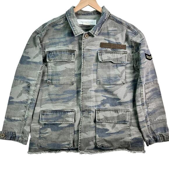 TREASURE & BOND Camo Military Style Patch Detail Button Up Utility Jacket Size M - Picture 1 of 14
